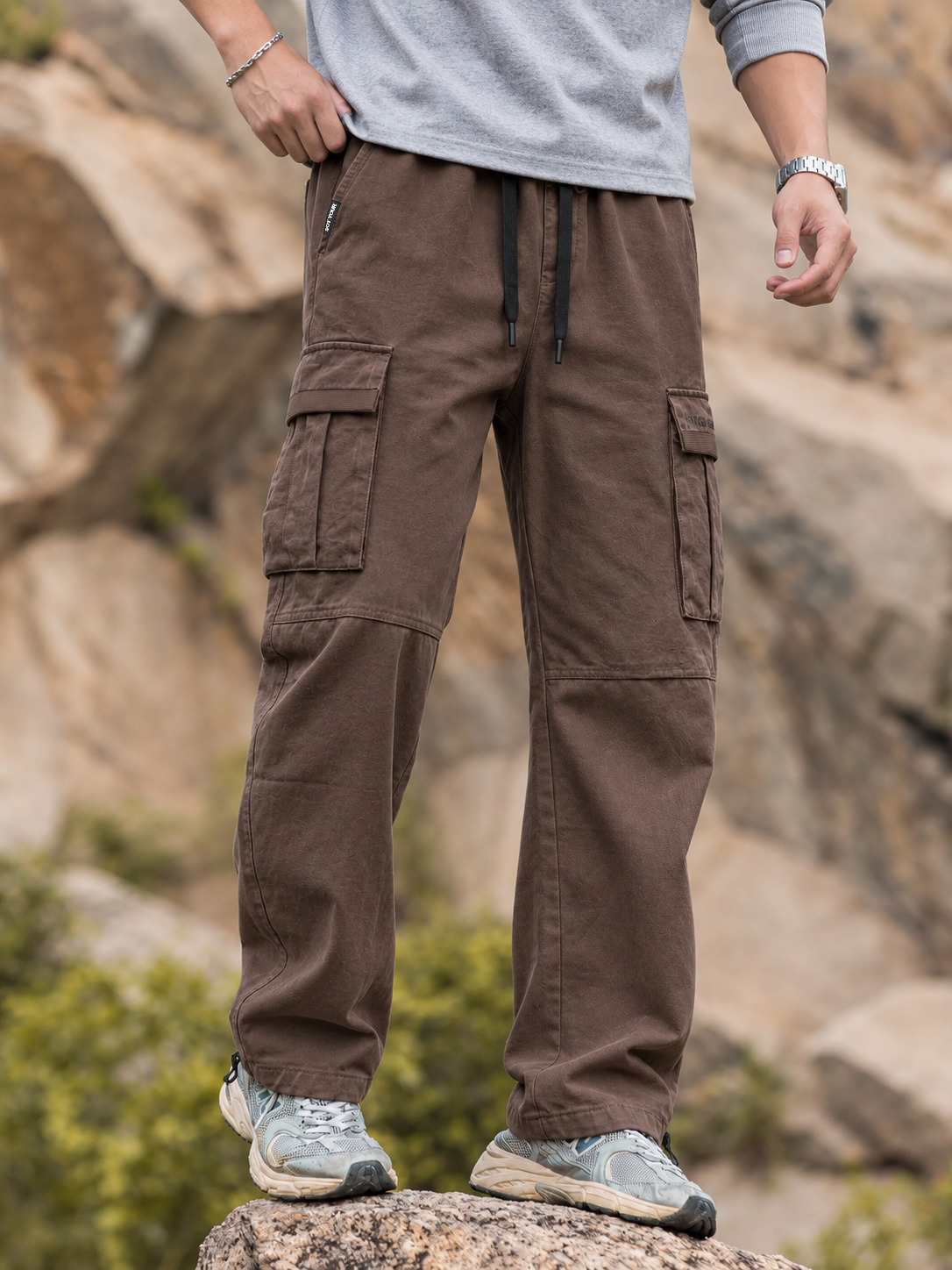 Men's Washed Multi-Pocket Drawstring Cargo Pants — Men's Washed Multi-Pocket Drawstring Cargo Pants